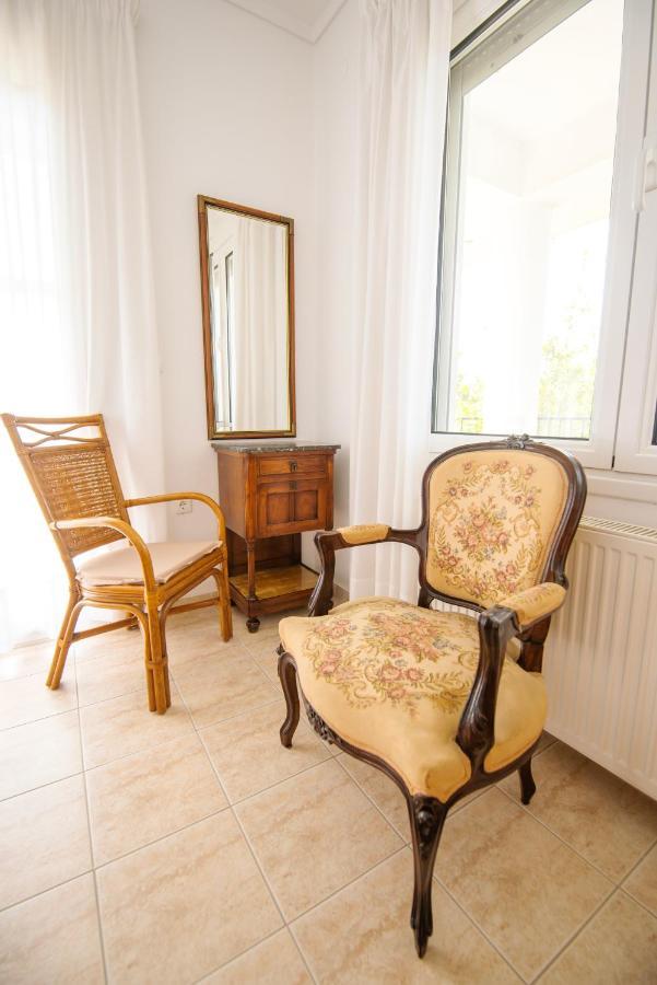 Villa Ellie's House à Nea Plagia Extérieur photo